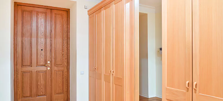 Glass Closet Door Repair in South Miami Heights, FL