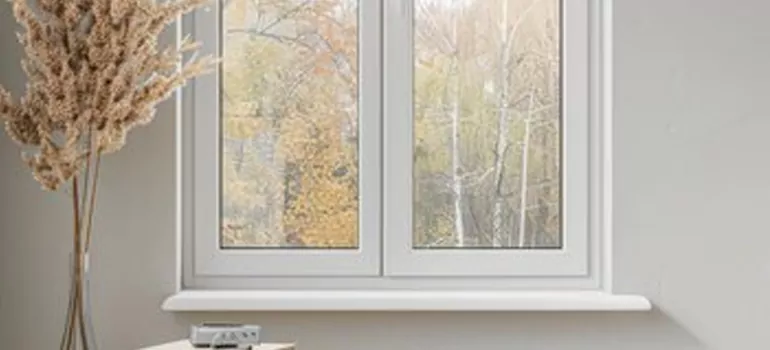 Vinyl Window Stool in South Miami Heights, FL